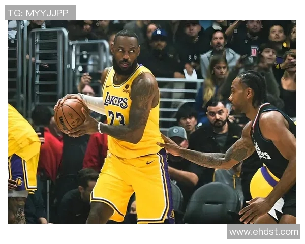 湖人胜出老鹰,詹姆斯继续证明自己实力 湖人胜出老鹰,詹姆斯继续证明自己实力